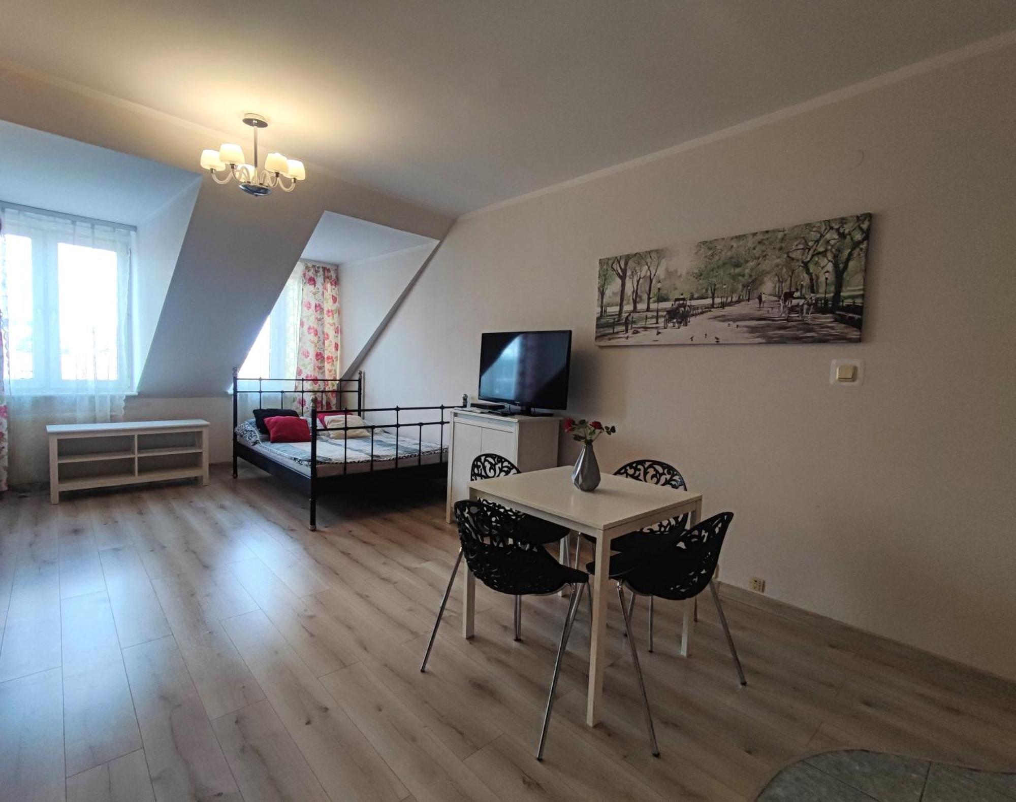 Kghn Apartments Wyszynskiego 12 Brama Portowa ชเตชชิน ภายนอก รูปภาพ
